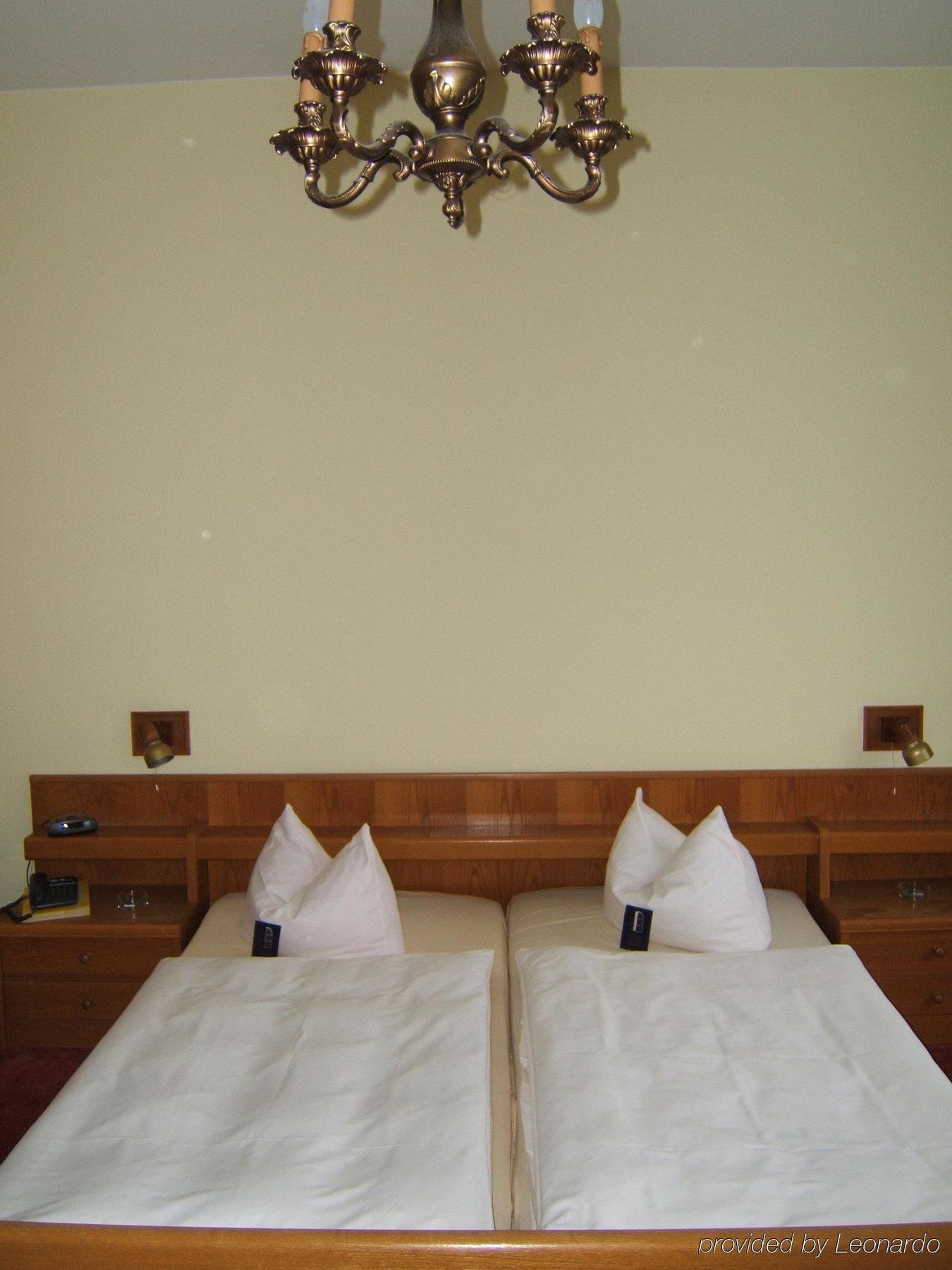 City Hotel Kaiserhof Оффенбах Номер фото