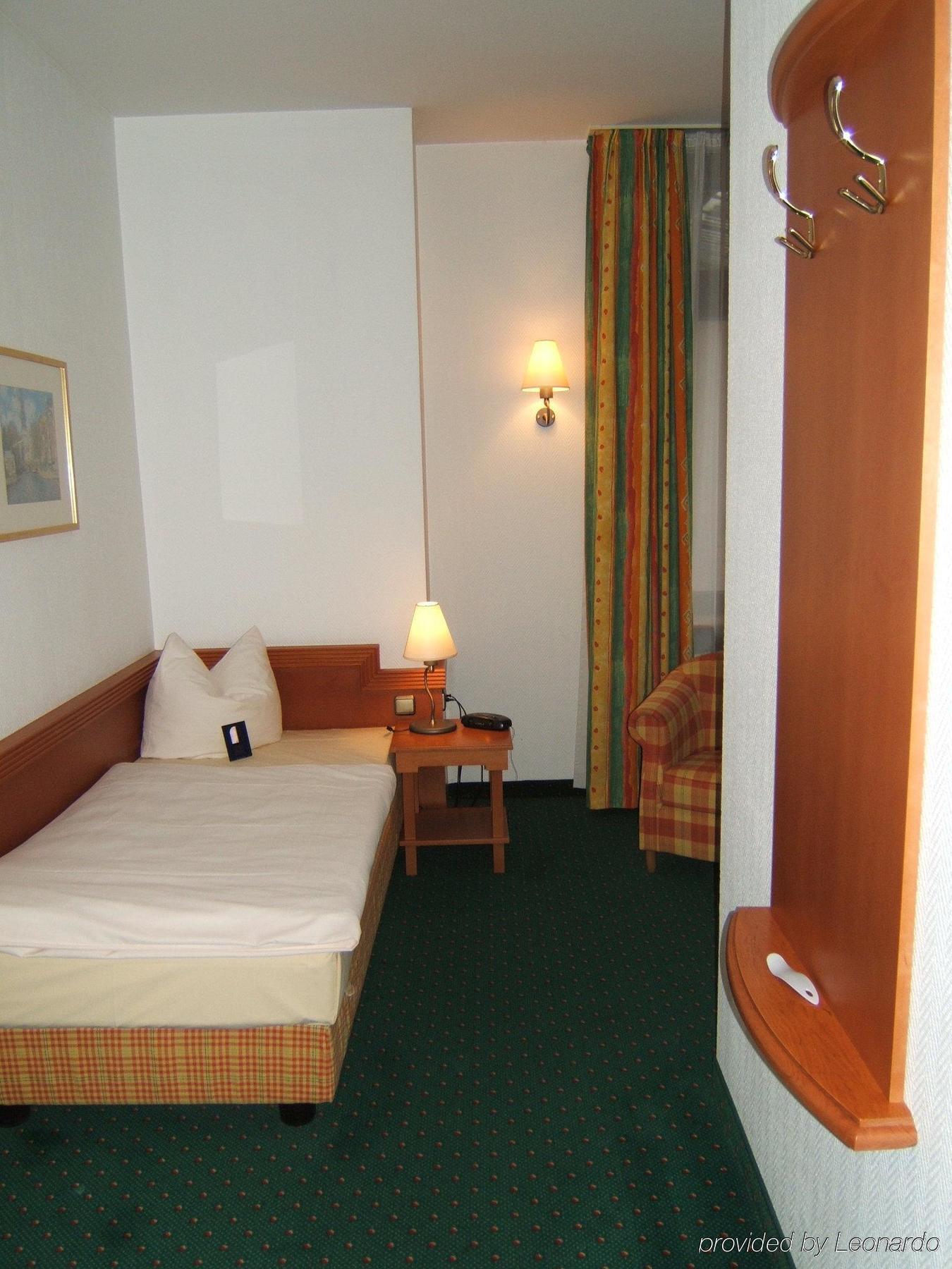 City Hotel Kaiserhof Оффенбах Номер фото