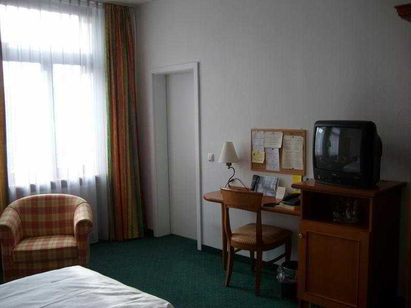 City Hotel Kaiserhof Оффенбах Номер фото