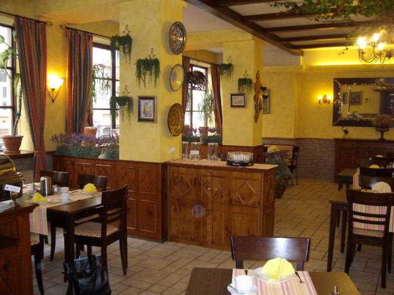 City Hotel Kaiserhof Оффенбах Ресторан фото