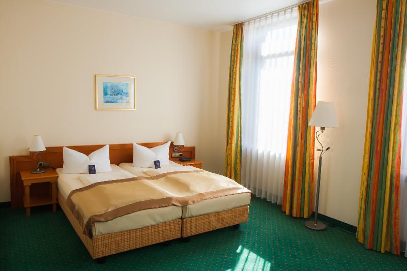 City Hotel Kaiserhof Оффенбах Экстерьер фото